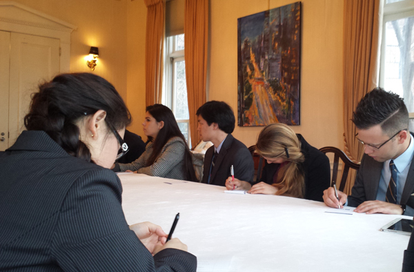 model UN 8 thumbnail